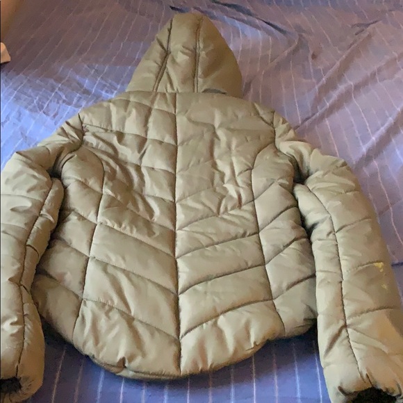 Green puffer Aeropostale’ jacket. - Picture 5 of 6
